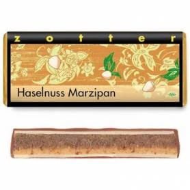 Ciocolata neagra cu lapte 50% cacao umpluta cu crema de alune, Haselnuss Marzipan, 70 g, Zotter